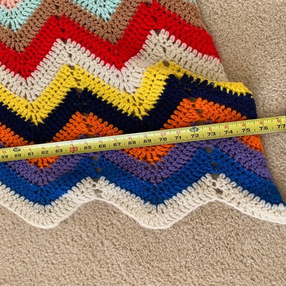 HANDMADE  multicolor "Everyone Included" afghan crochet blanket, zig zag pattern - Picture 11 of 13